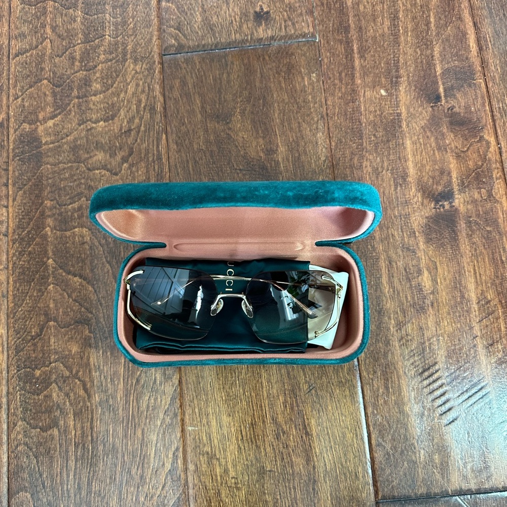 Gucci Black & Gold Sunglasses with Teal Case